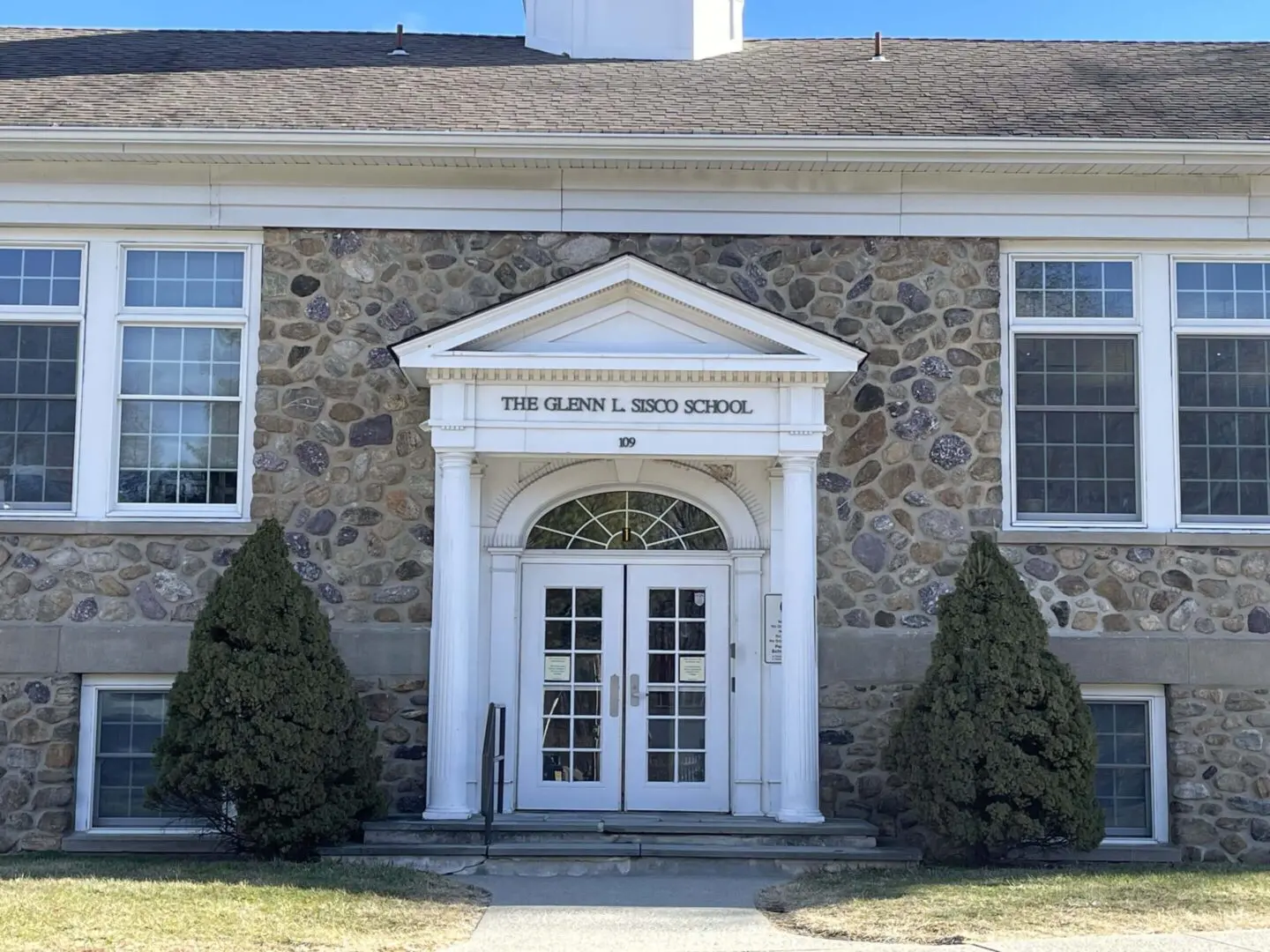 The Glenn L. Sisco School building