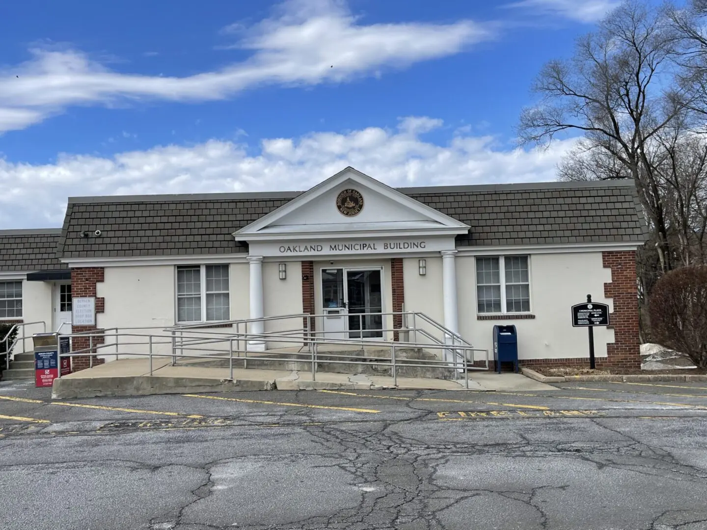 oakland nj municipal building