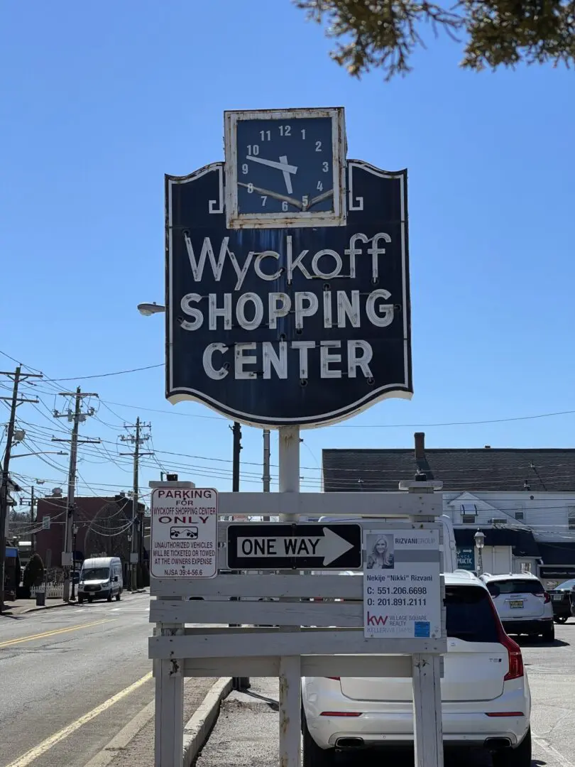 The popular Wyckoff Shopping Center
